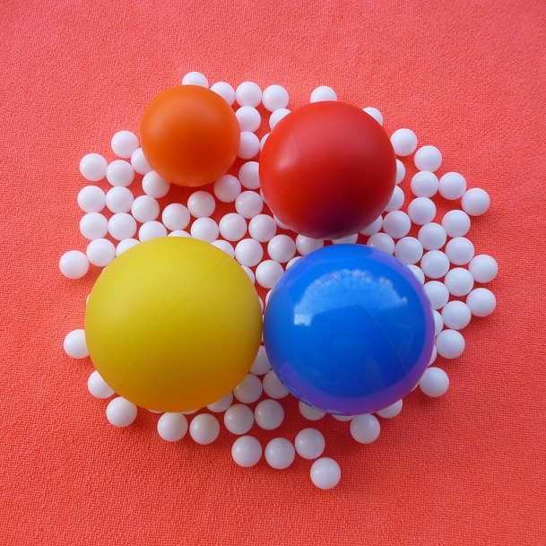 塑料小圆球